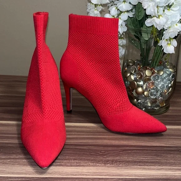 Mia, McKinley  perforated, red knit, sock booties - Picture 3 of 14